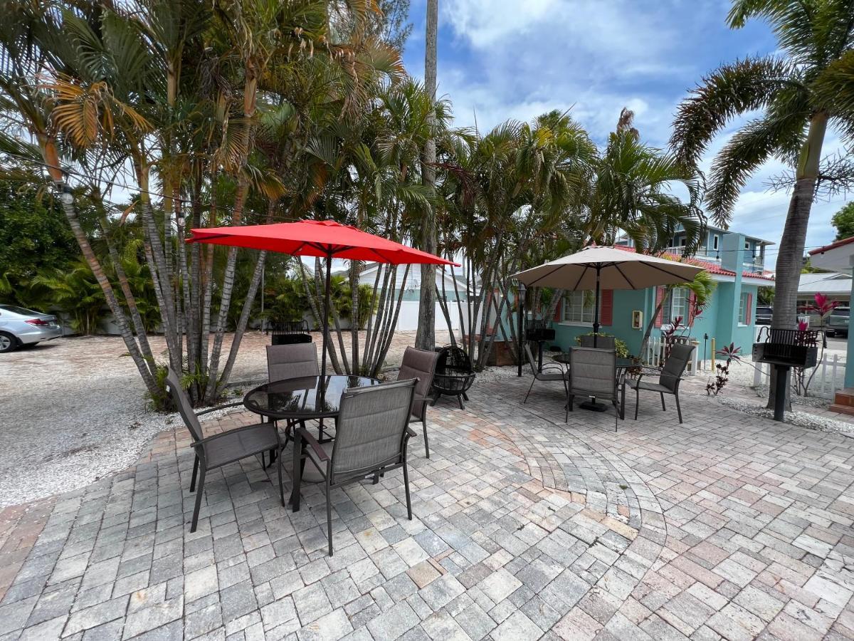 Blue Waters Treasure Island Hotel Exterior foto