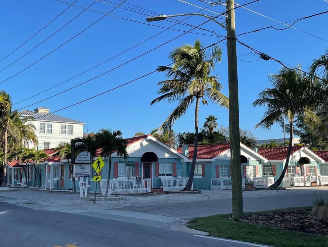 Blue Waters Treasure Island Hotel Exterior foto