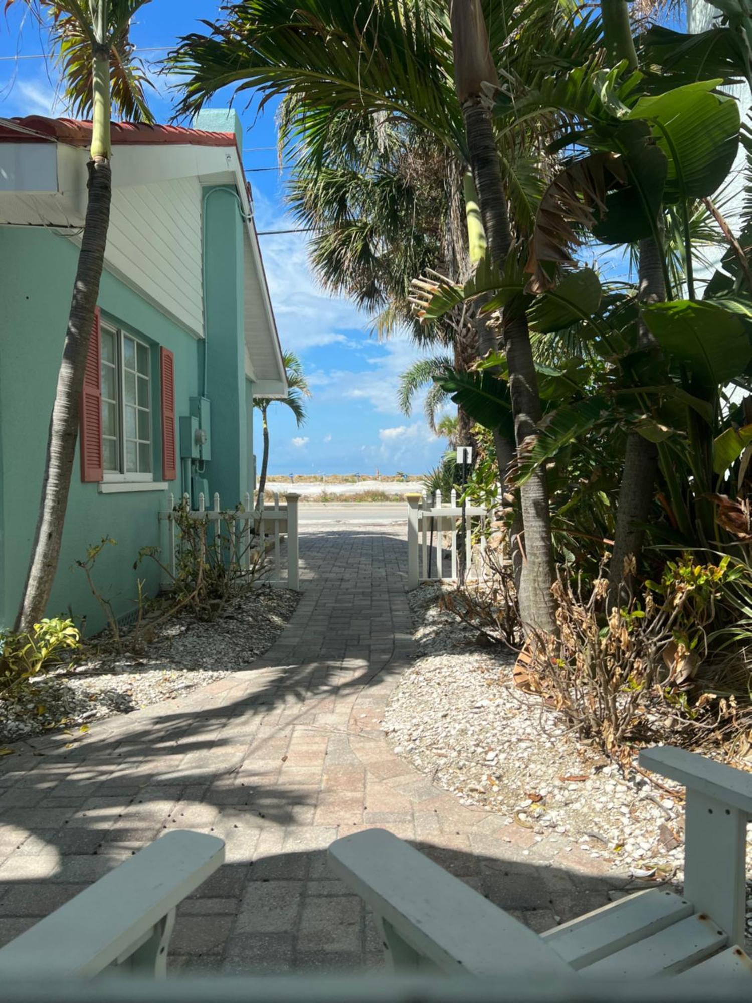 Blue Waters Treasure Island Hotel Exterior foto