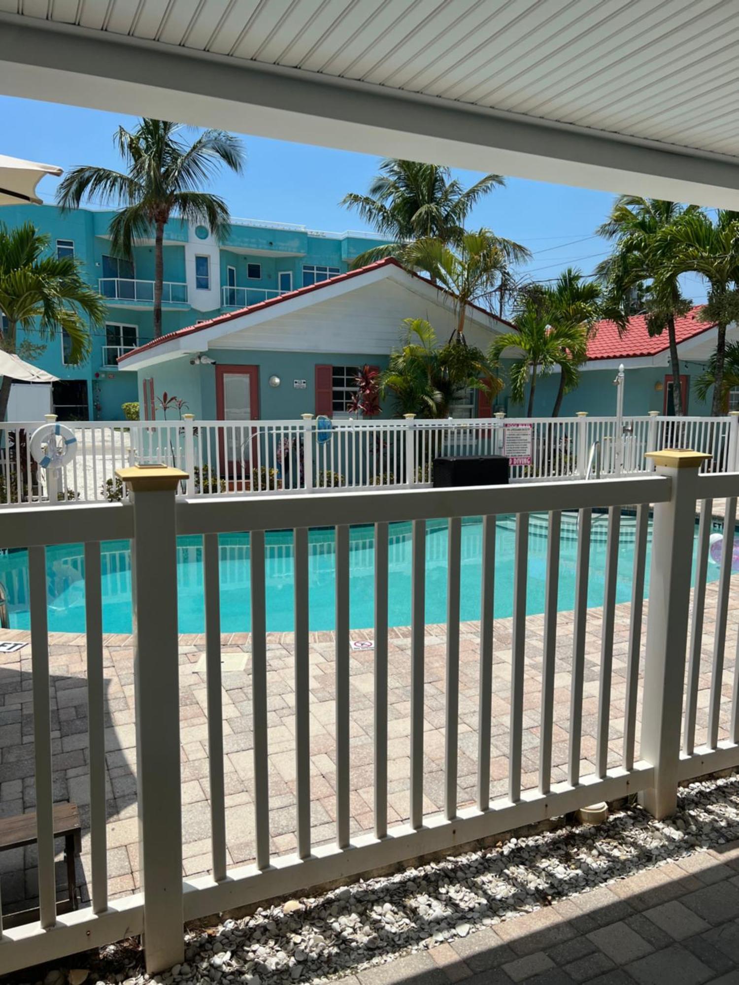 Blue Waters Treasure Island Hotel Exterior foto