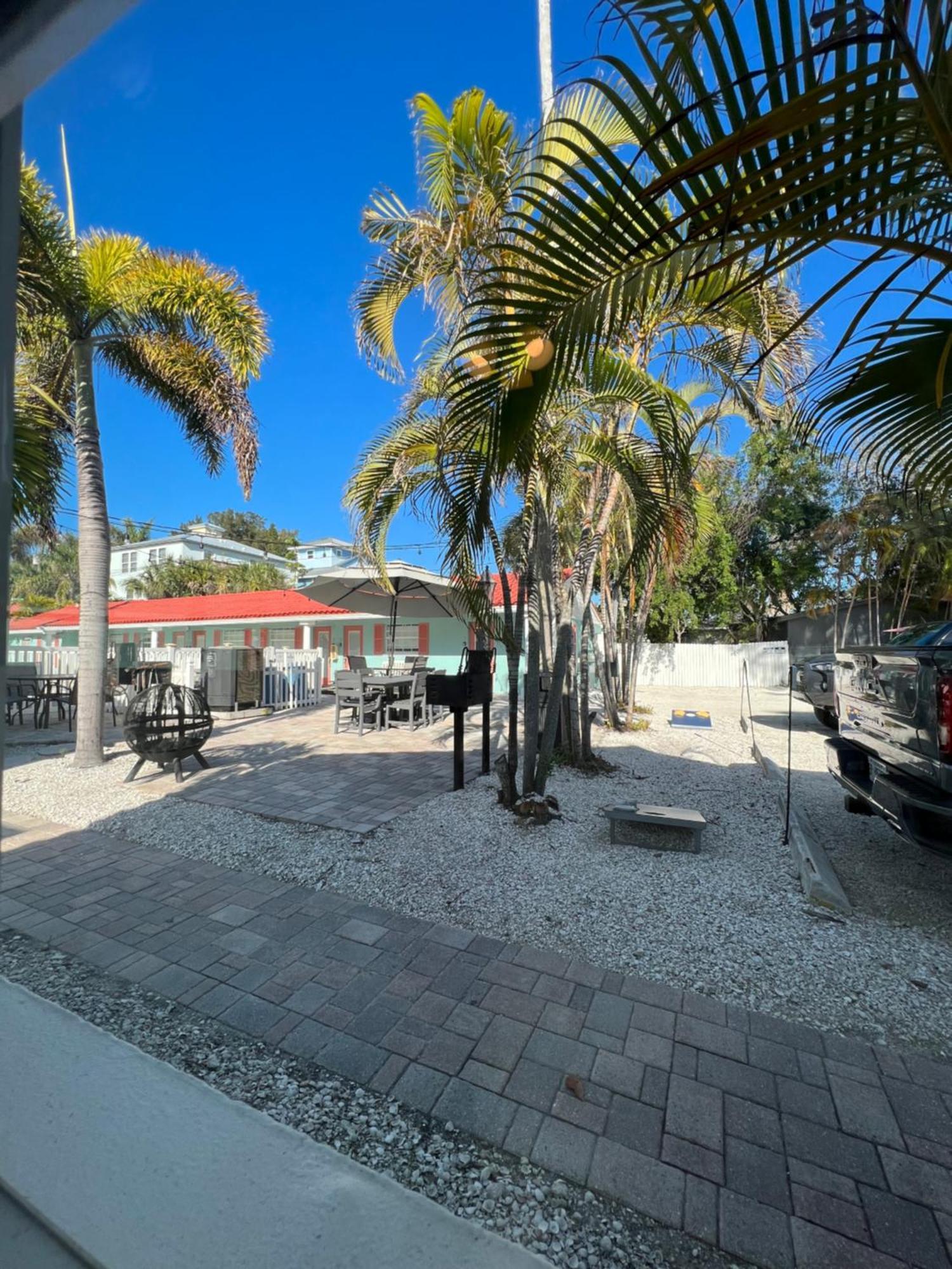 Blue Waters Treasure Island Hotel Exterior foto